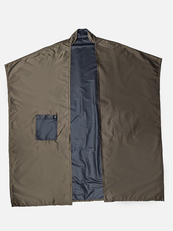 Cape Flippa - Black - Reversible Capes - Kanten