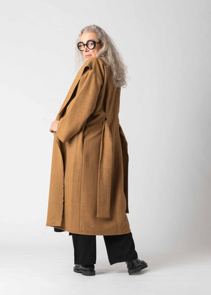 CHIO Extra Long Wool Coat – Timeless Italian Outerwear - Coat - ZEROBARRACENTO