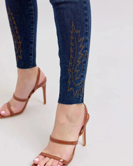 Judy Blue Full Size Embroidered High Rise Skinny Jeans Plus Size - Trendsi