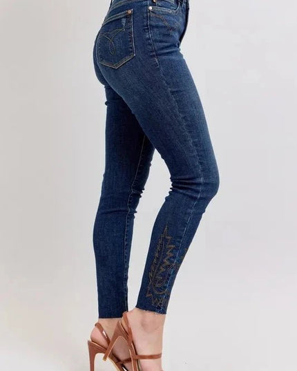 Judy Blue Full Size Embroidered High Rise Skinny Jeans Plus Size - Trendsi