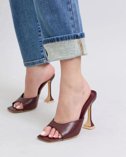 Judy Blue Full Size Run Vintage Wash Thermal Straight Jeans - Trendsi