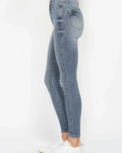 Judy Blue Full Size Tummy Control Contrast Wash Skinny Jeans - Trendsi