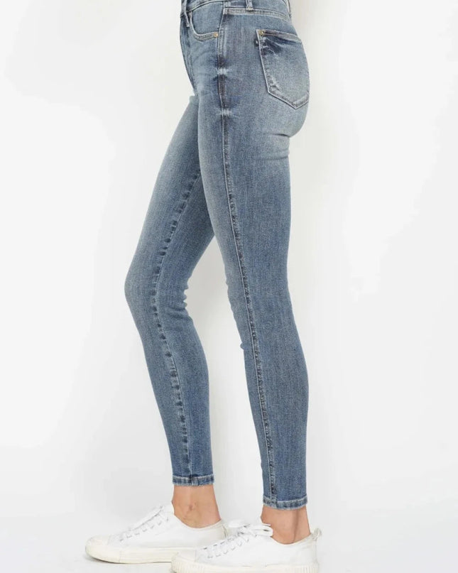 Judy Blue Full Size Tummy Control Contrast Wash Skinny Jeans - Trendsi