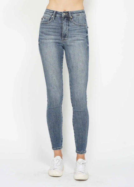 Judy Blue Full Size Tummy Control Contrast Wash Skinny Jeans - Trendsi