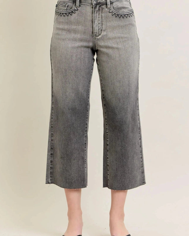 Judy Blue Full Size Wide Leg Capris Jeans Plus Size - Trendsi
