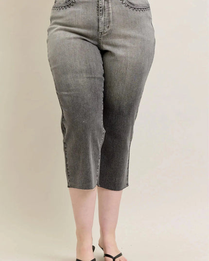 Judy Blue Full Size Wide Leg Capris Jeans Plus Size - Trendsi