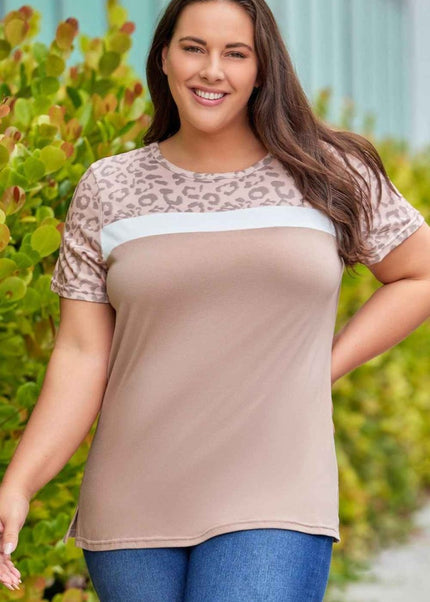 Plus Size Leopard Color Block Slit Tee - Trendsi